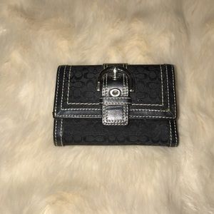 COACH Trifold Buckle Wallet